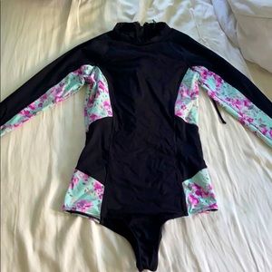 O’Neill surfsuit